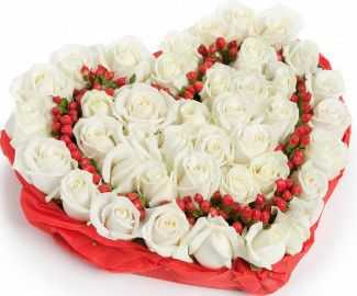Идеи для Романтичного Подарка: Букеты Роз в Форме Сердца