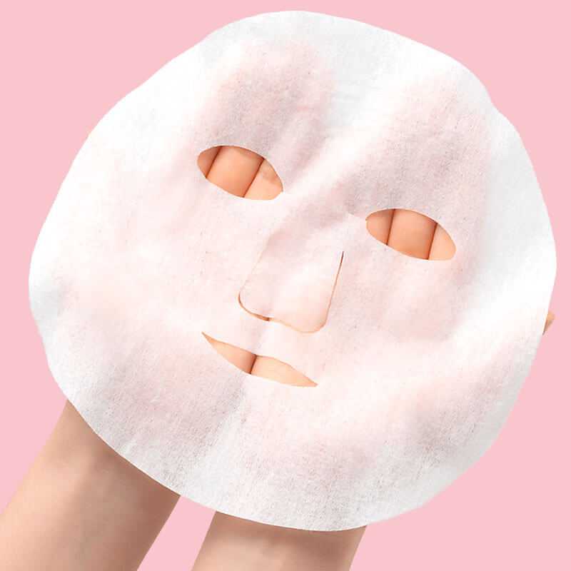 Особенности использования тканевой маски для лица