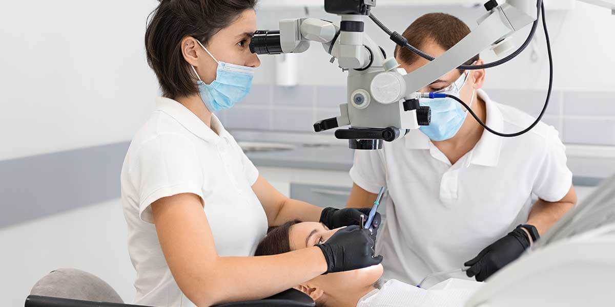 Стоматологические микроскопы: введение в технологию
