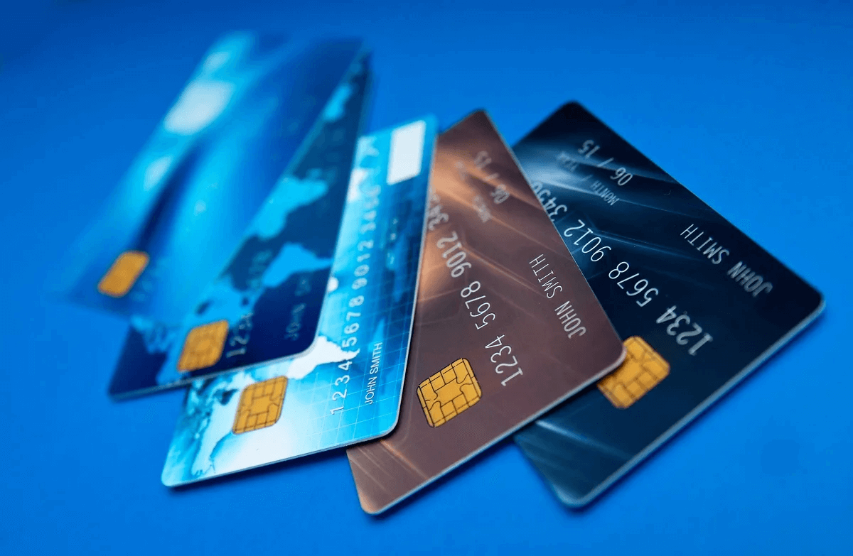 Самая выгодная кредитная карта: основные критерии выбора