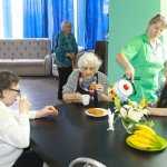 Зверобой при отравлении для взрослых и детей - способы применения